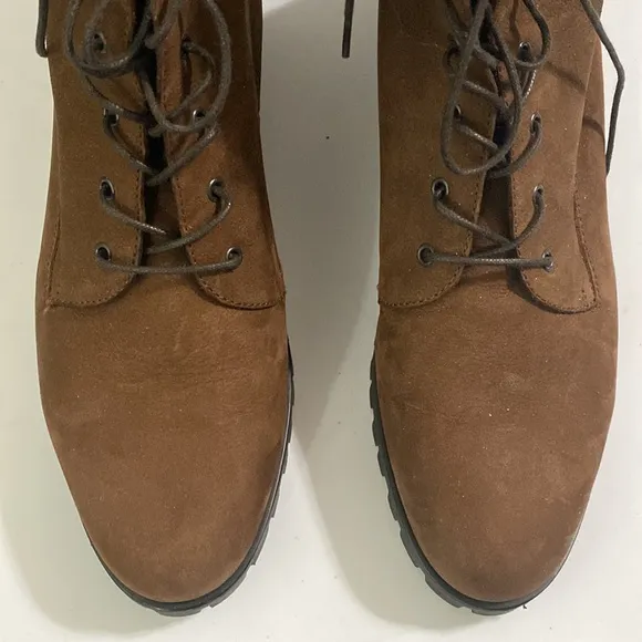 Grigiarancio suede brown shearling trimmed chukka lace up lugged sole boots 10.5