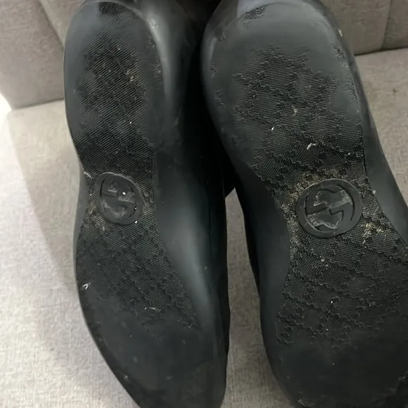 Gucci Black Leather Web Pull Tab Rubber Sole Hi Chelsea Boot sz 9 US
