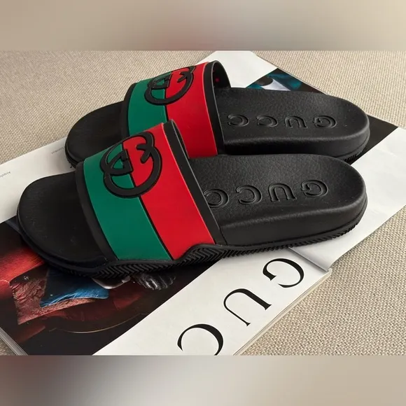 Gucci Interlocking G Rubber Slides Sandals In Black / Red / Green Size 40 EUR