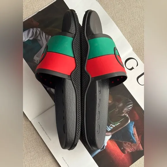 Gucci Interlocking G Rubber Slides Sandals In Black / Red / Green Size 40 EUR