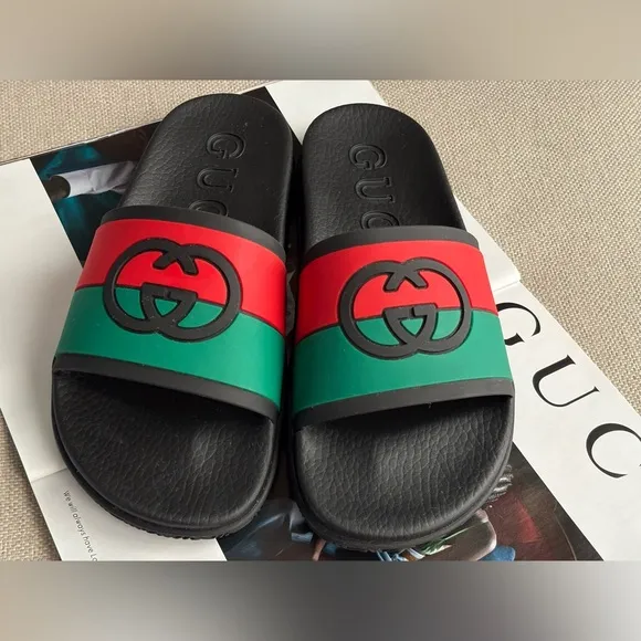 Gucci Interlocking G Rubber Slides Sandals In Black / Red / Green Size 40 EUR