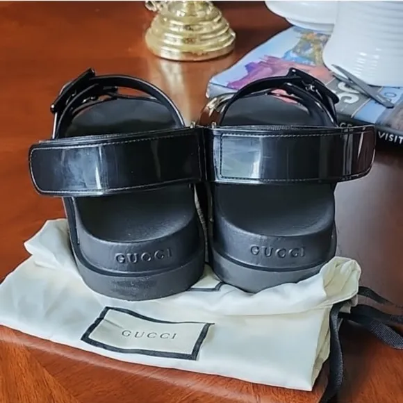 Gucci Isla Rubber Sandals