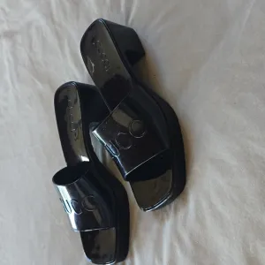 Gucci Logo Platform Rubber Slide Sandals