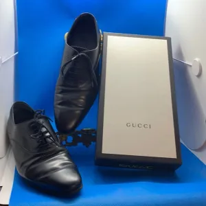 GUCCI Men’s Lace Shoes Made in Italy  Size 7 US  429192 logo shoes