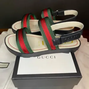 Gucci Red and Green Sandals with Signature Stripes