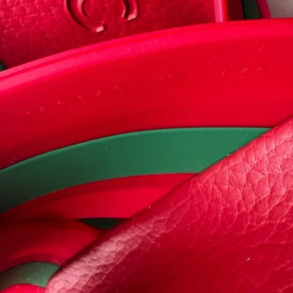 GUCCI Red Green Striped Web Accent Rubber Sandals, IT37/US7
