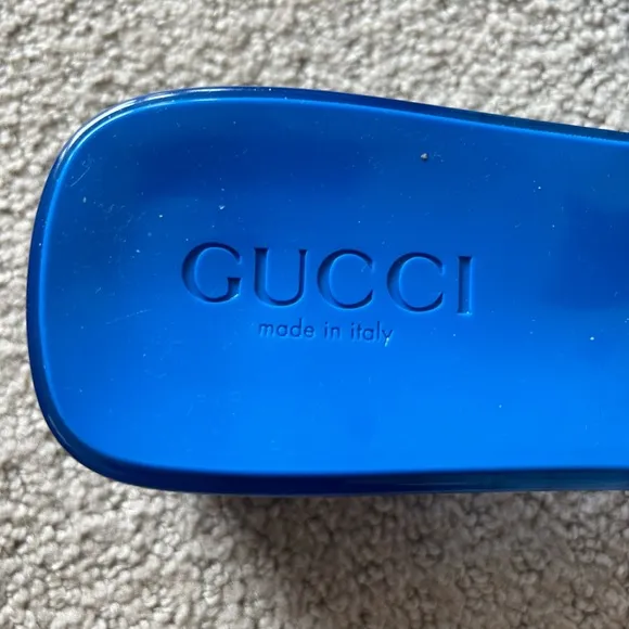 Gucci rubber sandals NWT