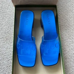 Gucci rubber sandals NWT