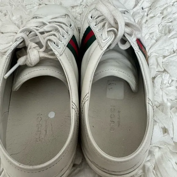 Gucci Sneakers 100 % Authentic womens
