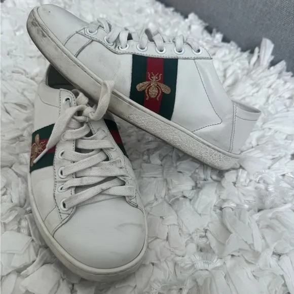Gucci Sneakers 100 % Authentic womens