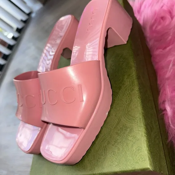 Gucci Womens 60mm Slide Sandal ‘Wild Rose’