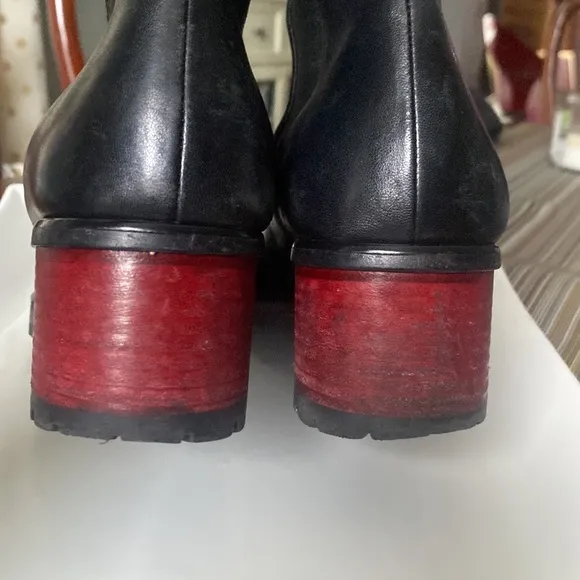 HALMANERA Boots. Rubber Sole. Red Wood Circular Heel. 39