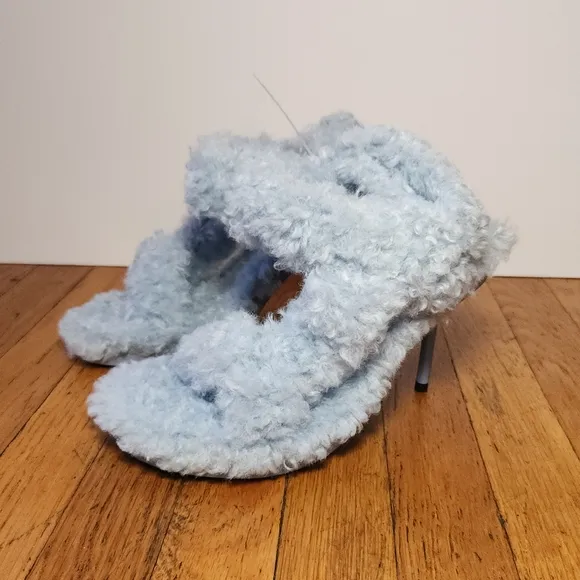 H&amp;M Innovation CoExist Light Blue Faux Fur Vegan Fluffy Sandals