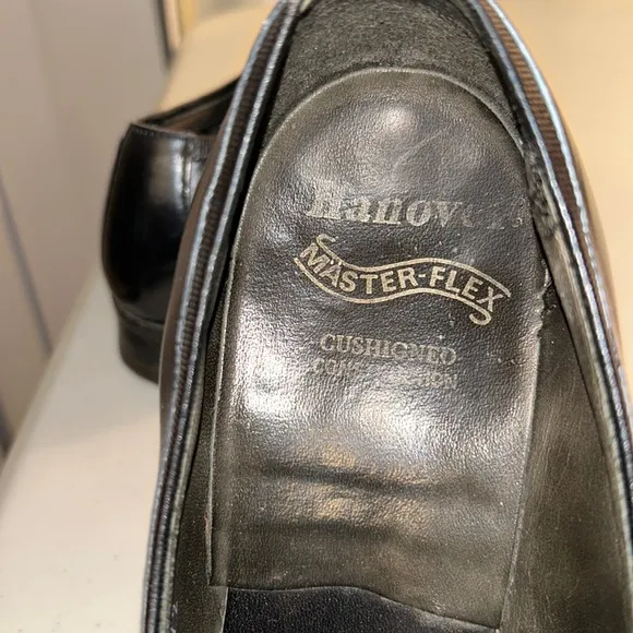 Hanover black men’s dress shoes/slip ons Sz 8 1/2 D