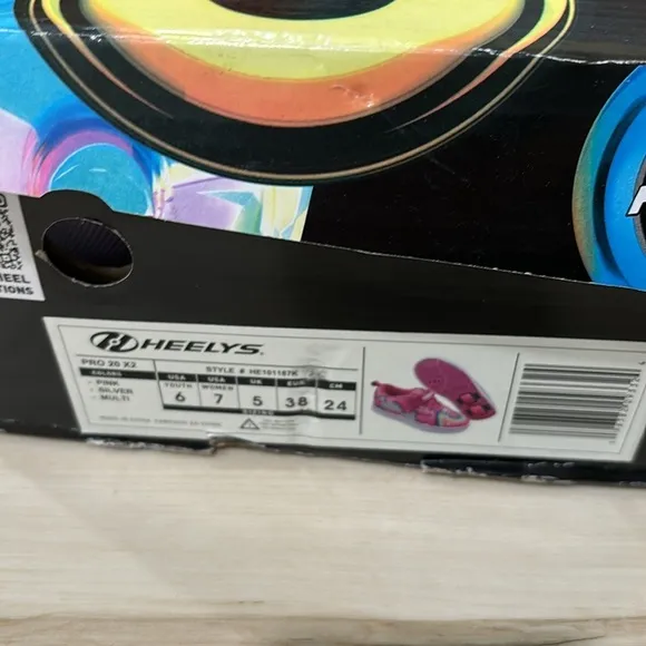 Heelys Girls' Pro 20 X2 Skate Shoes - Pink/Silver/Multi