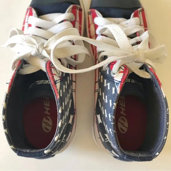 Heelys Hustle Flag Shoes Youth Size 4