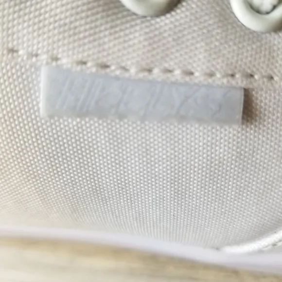 Heelys Pro 20 Canvas All White Wheeled Heel Shoes
