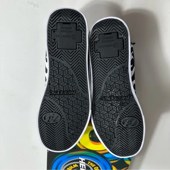 Heelys Pro 20 Prints Skate Shoes Mens Sz 8 Black White Lace Up Casual Sneakers