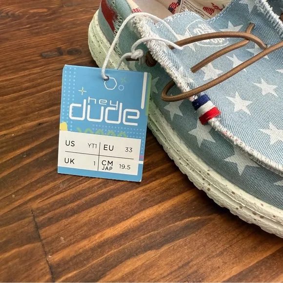 Hey Dude Boys' Wally Youth Americana Casual Shoes in Denim Star Size 1