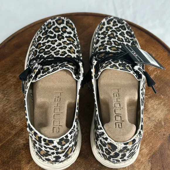 Hey Dude Shoes Wm 9 Wendy Cheetah Loafer Slip On Moccasin Casual