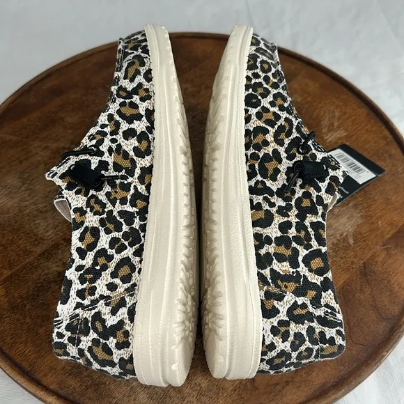 Hey Dude Shoes Wm 9 Wendy Cheetah Loafer Slip On Moccasin Casual