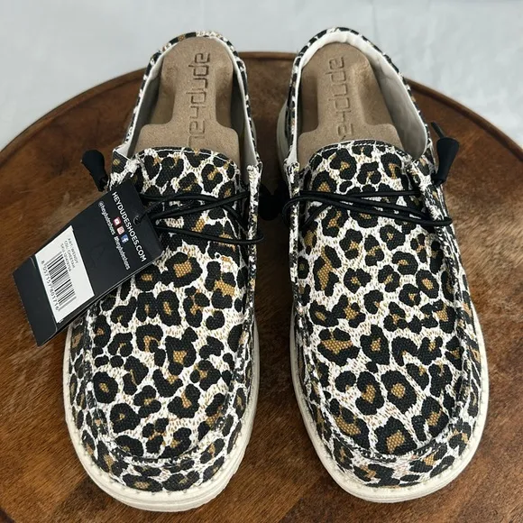 Hey Dude Shoes Wm 9 Wendy Cheetah Loafer Slip On Moccasin Casual