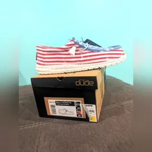 Hey Dude Wally Patriotic USA Mens Size 11 Blue Red White Athletic Shoes Slip Ons