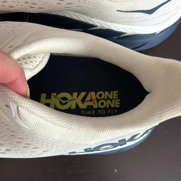 Hoka Women One One Clifton 7 Blanc De Blanc Black Iris Running Shoe Sneaker 10.5