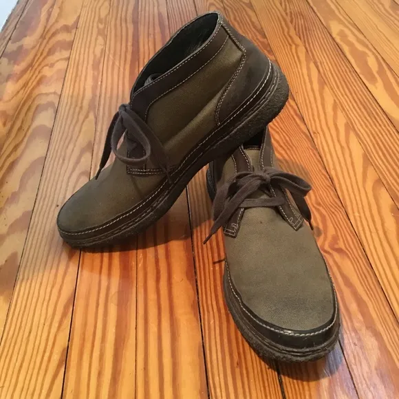 Host Pick! John Varvatos Star U.S.A. Chukka Boots - Size 9M