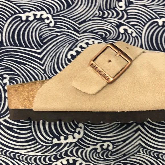 🎉HOT NWT Women's Latte Cream Suede Birkenstock Boston Shoes - Narrow Fit