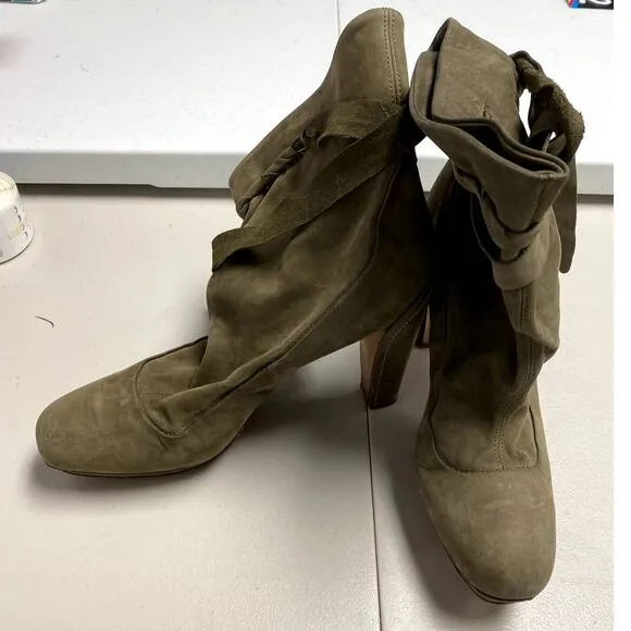 HUGO BOSS Olive Green Nubuck Suede Wrap Around Ankle Boots Blocked Heel Size 40