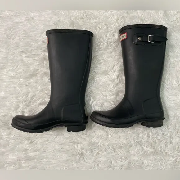 HUNTER Big Kids Original Rain Boots Youth 2 Rubber Black Matte Gender Neutral