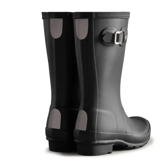HUNTER Big Kids Original Rain Boots Youth 2 Rubber Black Matte Gender Neutral