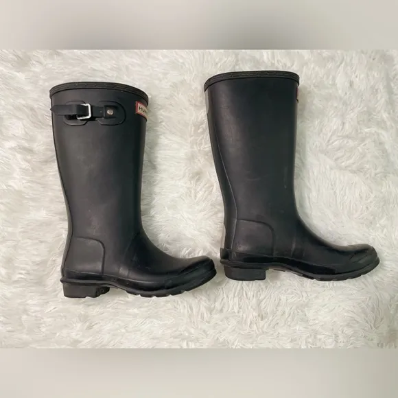 HUNTER Big Kids Original Rain Boots Youth 2 Rubber Black Matte Gender Neutral