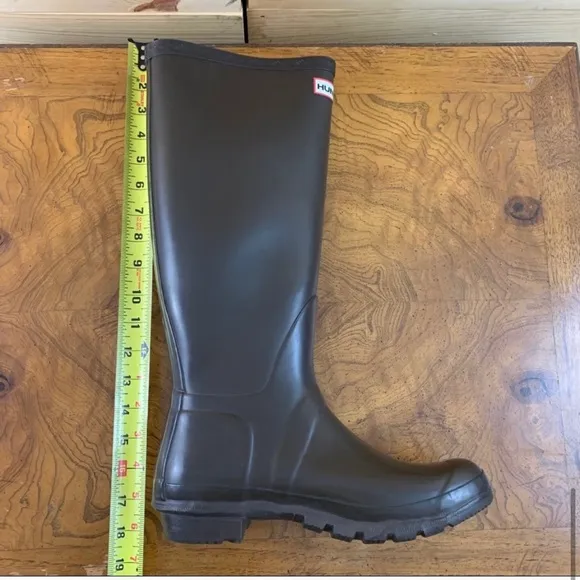 Hunter Festival Wellington tall brown rubber rain boots size 7