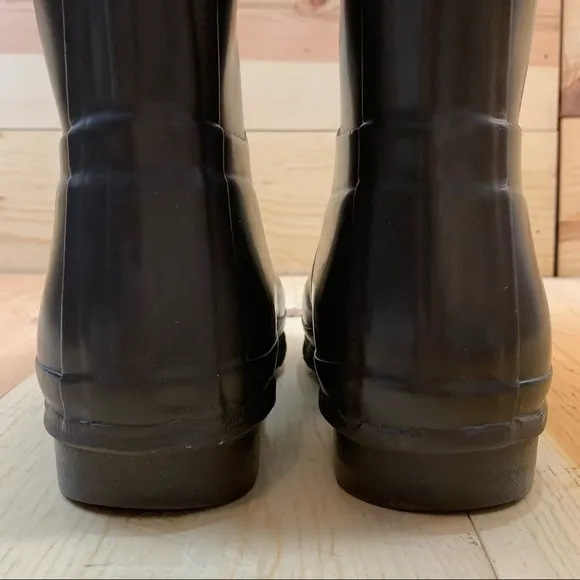 Hunter Festival Wellington tall brown rubber rain boots size 7