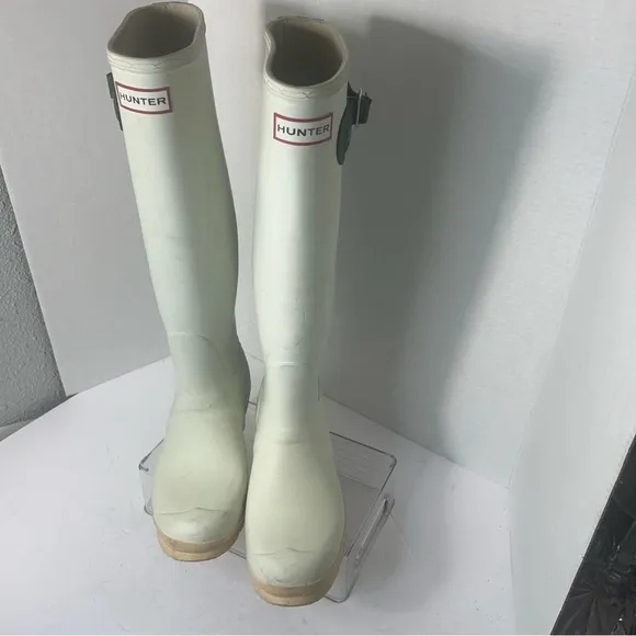 HUNTER Original Tall Knee High Rain Rubber Boots Cream 39 EU 7M/8F