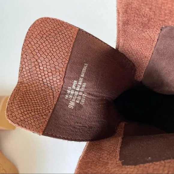 Isola Lavoy block heel boot with coco Suede heeled ankle boots cognac suede