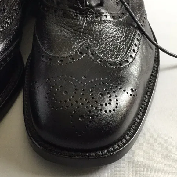 ITALIAN DRESS-UP SHOES MEN.