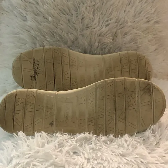 J Murphy By Johnston &amp; Murphy, Suede!  Maybe worn twice EUC.  Date night shoes.