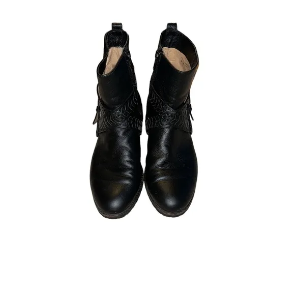 JACK ROGERS ELIZA MOTO BOOTIE. Size 8