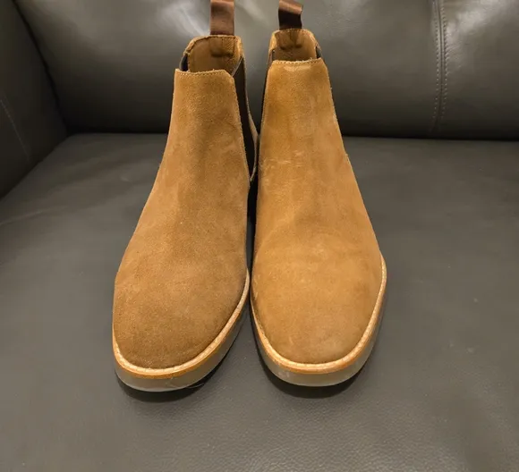 JCrew Men's Size 9 Tan Suede Chelsea Boots