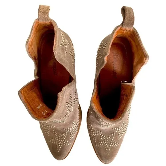 Jeffrey Campbell Asterial Booties Star Studded Suede Tan Silver Size 8