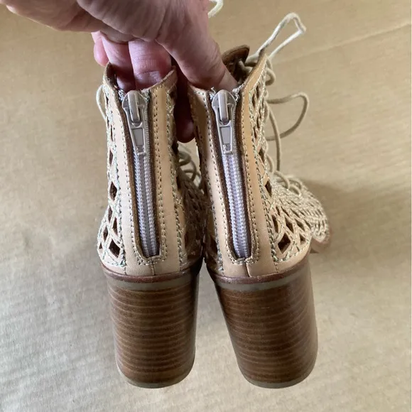 Jeffrey Campbell Cors Cut 2 Laser Block Heels size 8.5