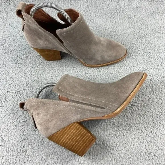 Jeffrey campbell rosalee Grey Suede Bootie Leather Pull On Stacked Heel Womens 9