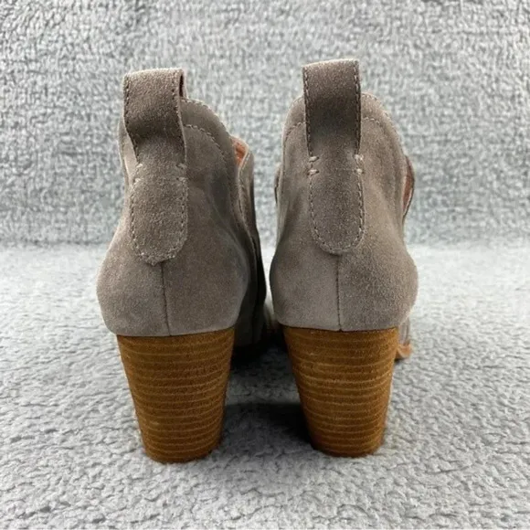 Jeffrey campbell rosalee Grey Suede Bootie Leather Pull On Stacked Heel Womens 9