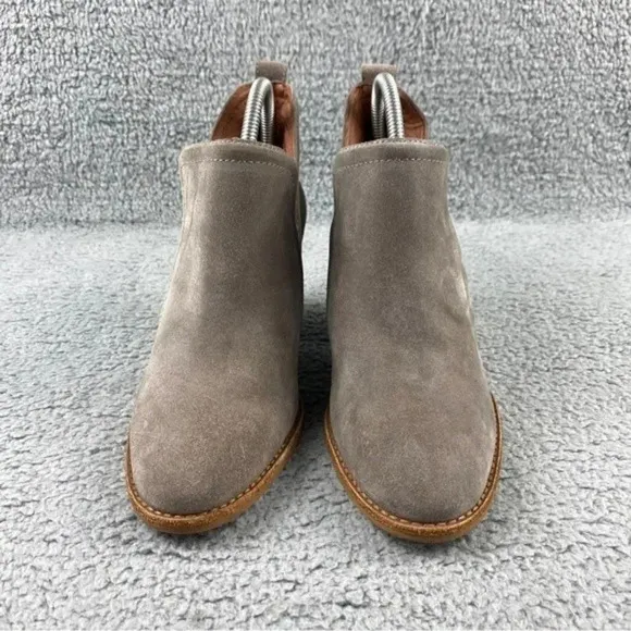 Jeffrey campbell rosalee Grey Suede Bootie Leather Pull On Stacked Heel Womens 9