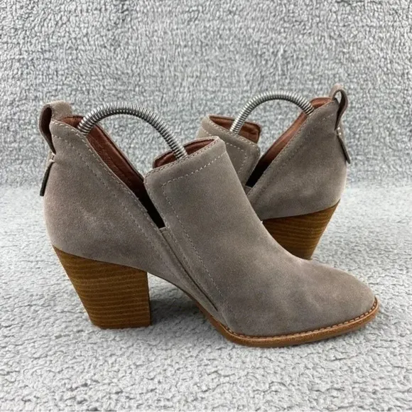 Jeffrey campbell rosalee Grey Suede Bootie Leather Pull On Stacked Heel Womens 9