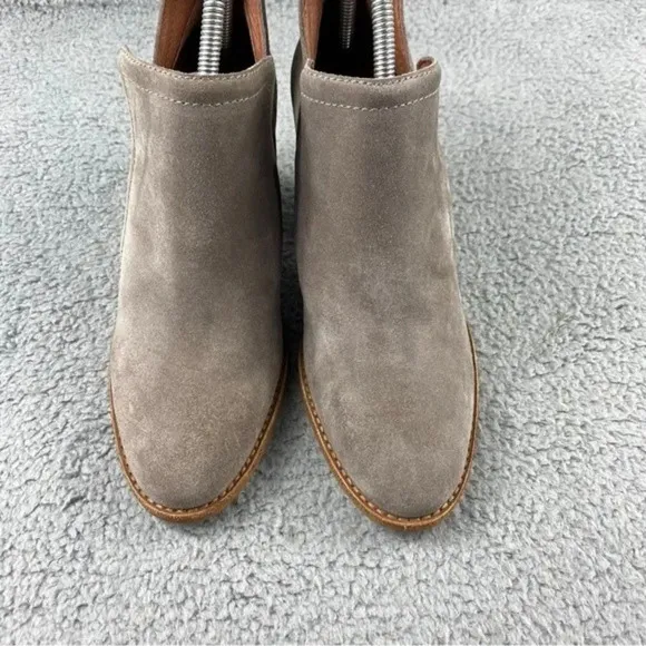 Jeffrey campbell rosalee Grey Suede Bootie Leather Pull On Stacked Heel Womens 9