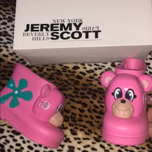 Jeremy Scott Melissa rubber monkey rain boots pink